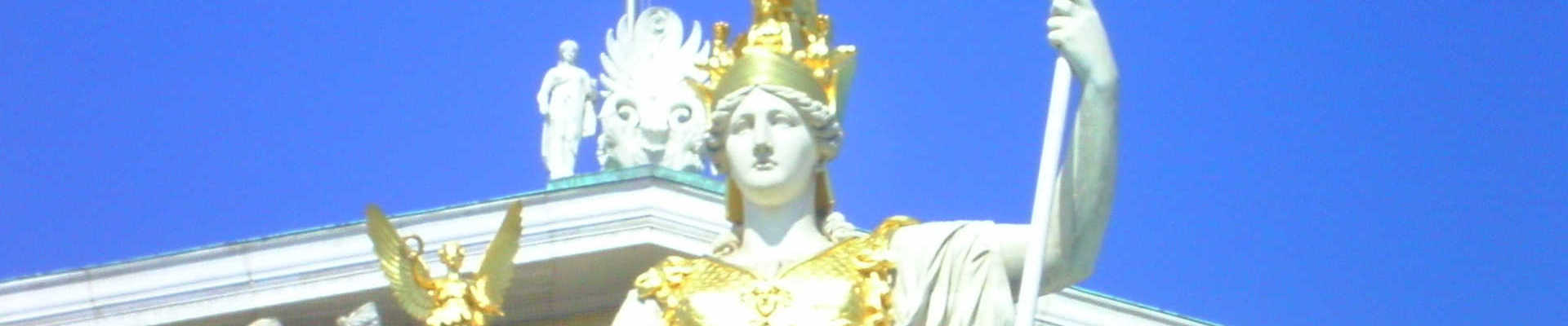 Pallas Athene vorm Parlament in Wien(Wikimedia)